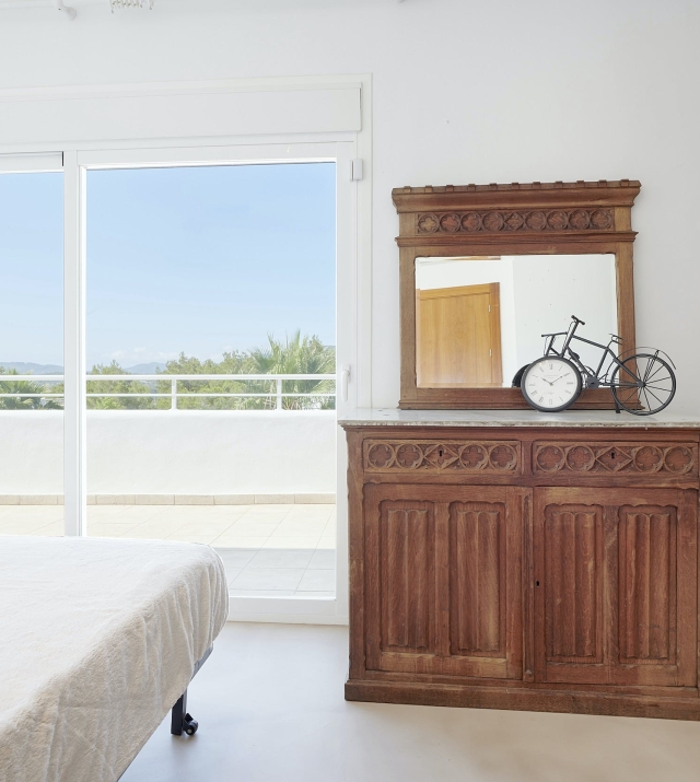 Resa Estates Ibiza for sale te koop Casa Rui Tourist license sta Eularia bedroom 1.1.jpg